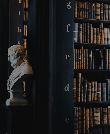 UAE legal advisory services for real estate and business compliance